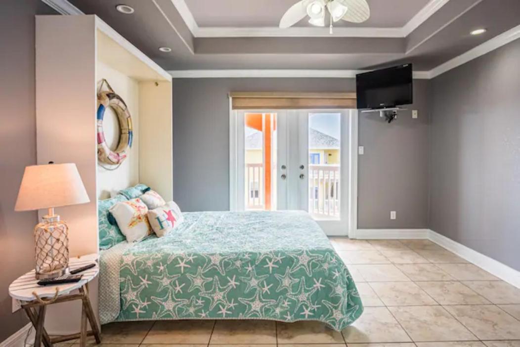 7 Bedroom Home Steps To The Beach With 4 Patios And Pool! Sleeps 20 포트 애런사스 외부 사진