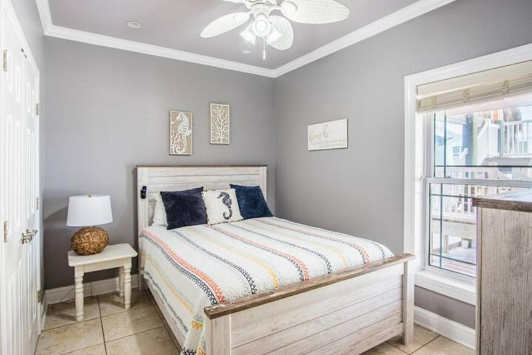 7 Bedroom Home Steps To The Beach With 4 Patios And Pool! Sleeps 20 포트 애런사스 외부 사진